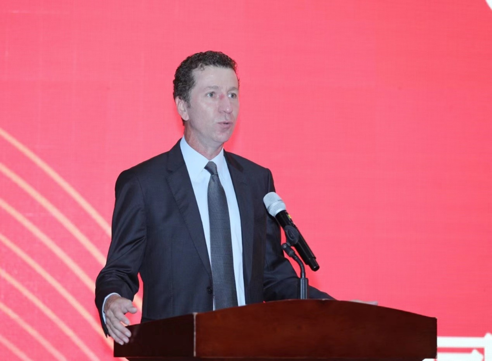 ·¨¹úBBÊÓѶÆû³µ²£Á§ÑÇÌ«Çø×Ü˾Àí¸ÊÄÎÏÈÉú½ÒÏþÖ´ǡ£¡£¡£