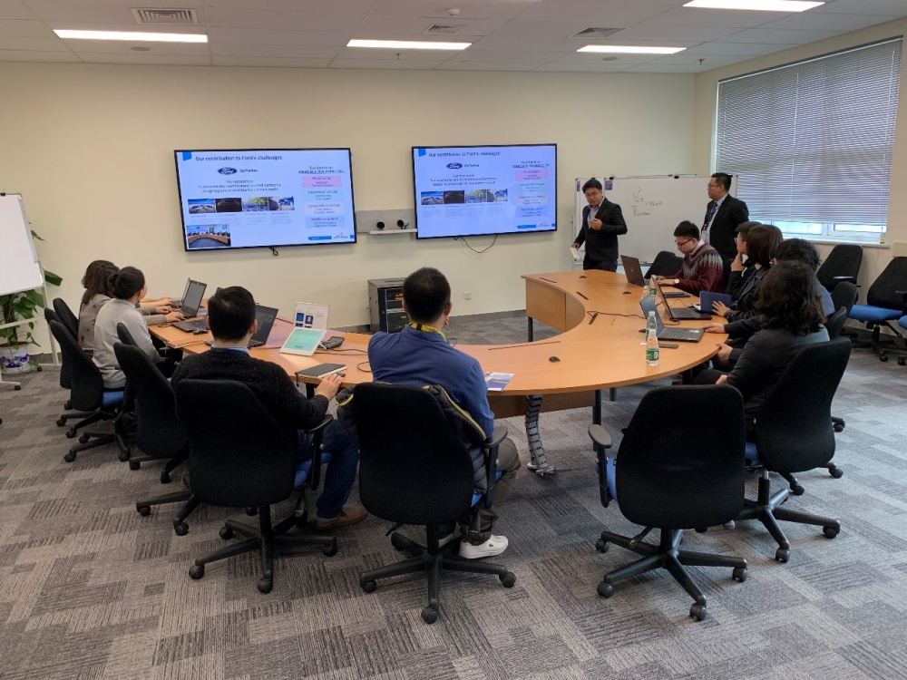 Ϊ���ع���ʦ�����������ɻ�